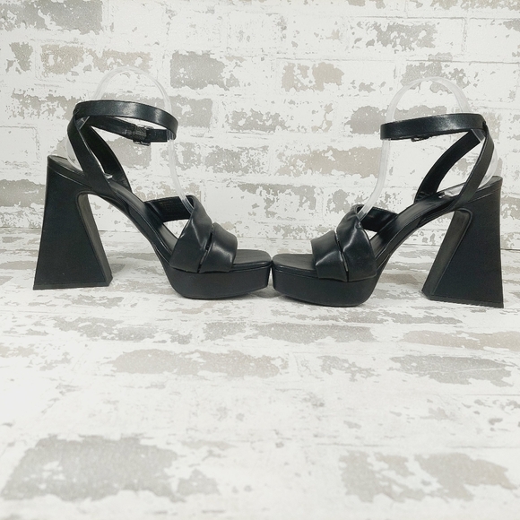 New Abound Tracy Black Faux Leather Block Heel Retro Platform Sandals H465 - Picture 7 of 15